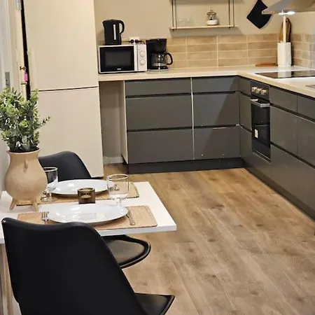 Apartment Sentralt I *